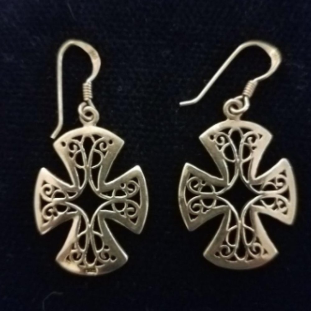 Sterling silver cross earrings